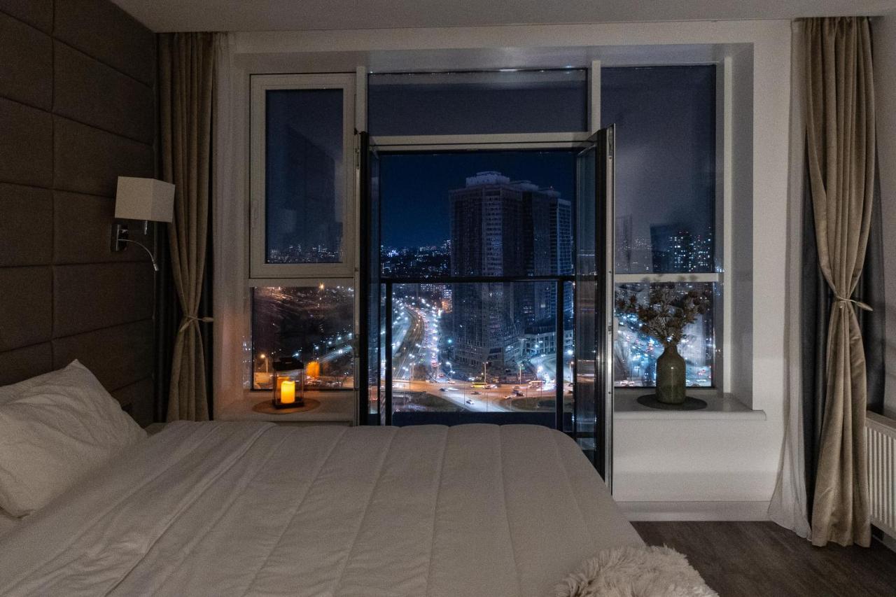 Victory-21 Luxury Apartment Center Киев Экстерьер фото